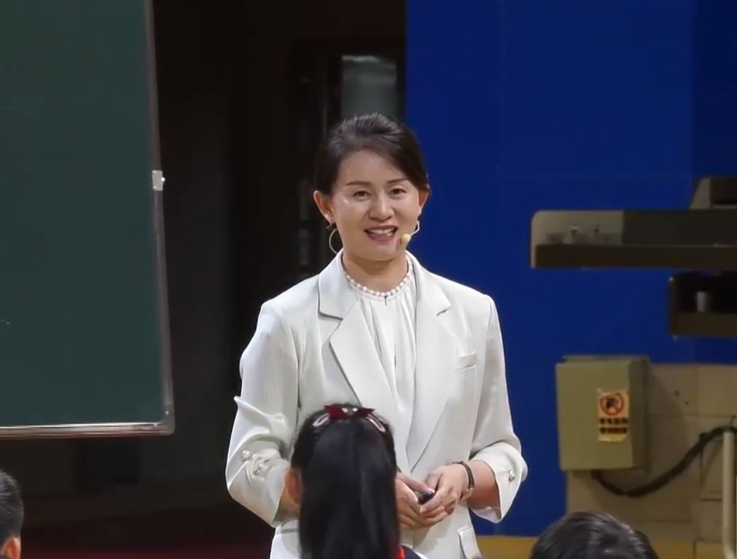曹美欣，《习作：我的植物朋友》，三年级下册，第一单元