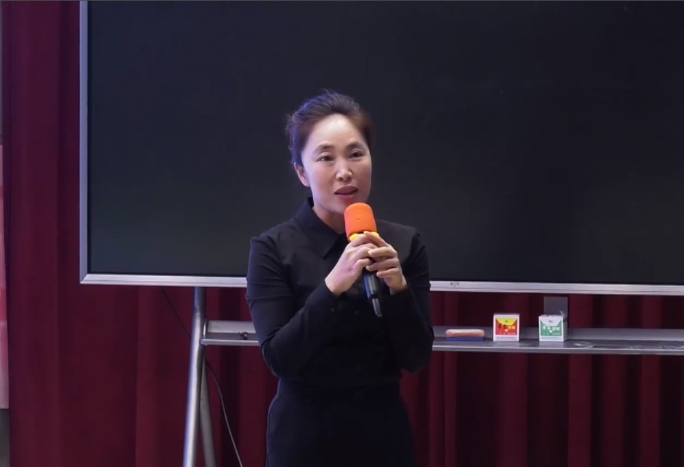 李华，《微讲座：AI赋能国家课程高质量实施的景瑞经验》