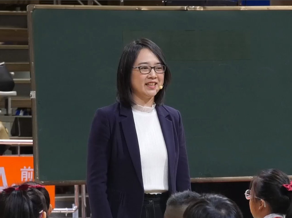 王妍，《精卫填海》，四年级上册，第四单元