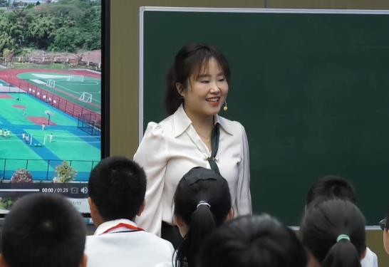 贺静，《漫画的启示》，五年级下册习作，第八单位